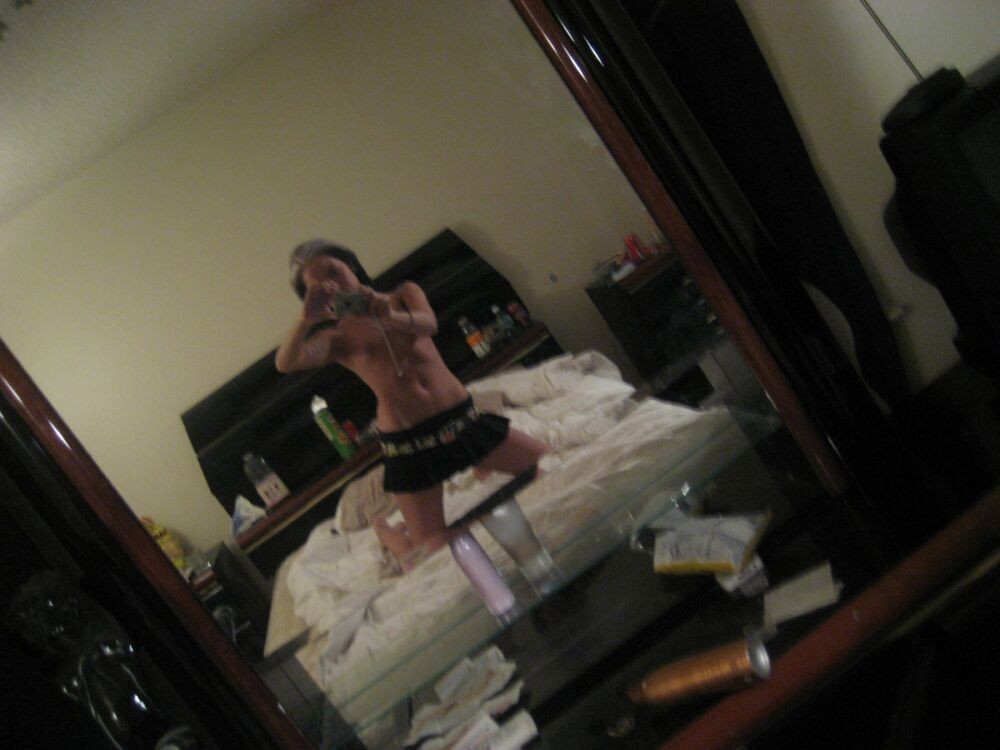 ワイルドな素人娘たちのポーズ ギャラリー7
 #68410786