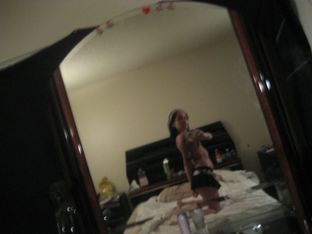 ワイルドな素人娘たちのポーズ ギャラリー7
 #68410811