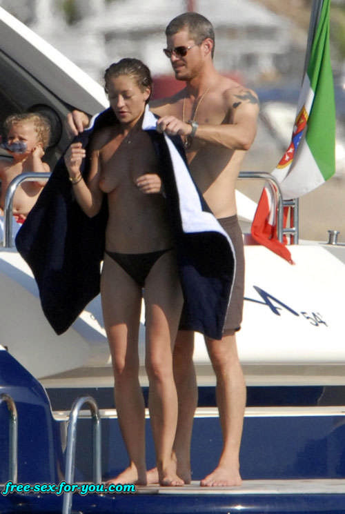Rebecca Gayheart showing her nice tits on yacht paparazzi pix #75432465