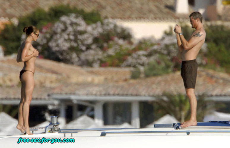 Rebecca Gayheart showing her nice tits on yacht paparazzi pix #75432530