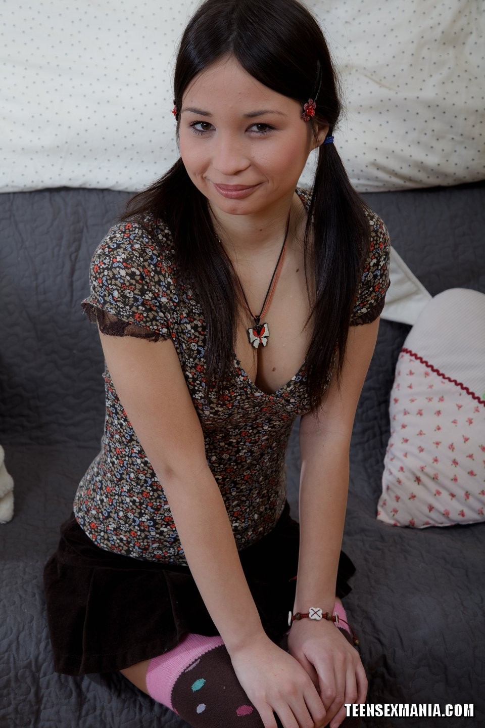 ティーンのオモチャがセックスを楽しむ
 #79377248