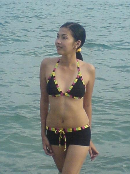 Eine Sammlung asiatischer Strand- und Bikini-Babe-Fotos
 #69959529