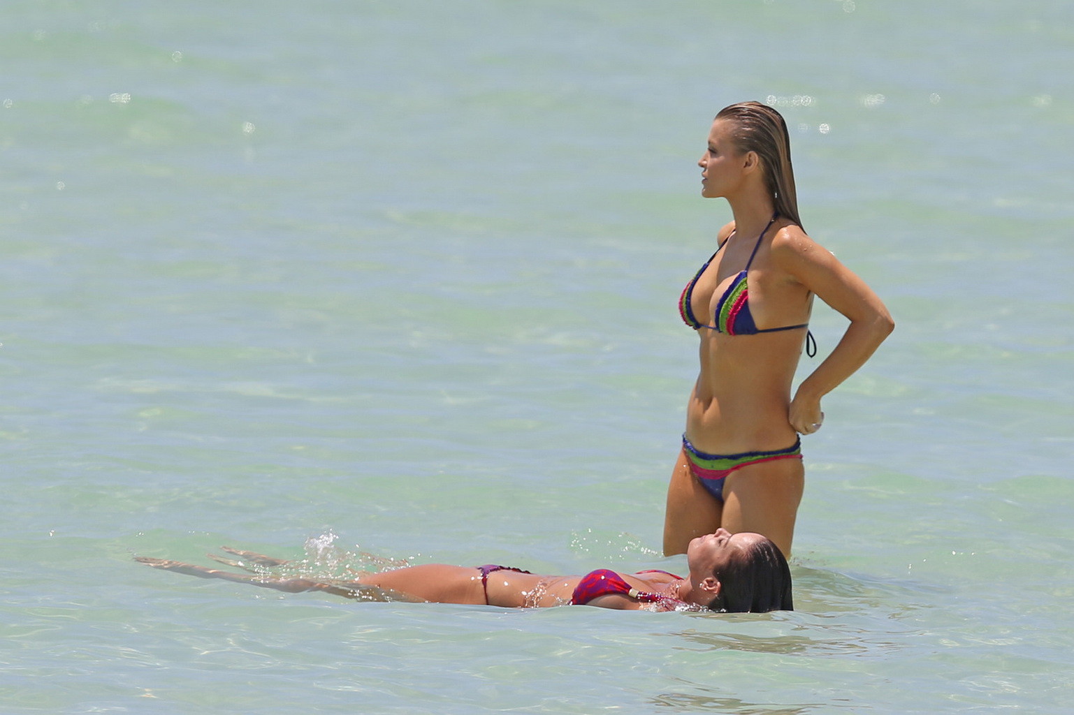Joanna Krupa and Karent Sierra showing off their hot bikini bodies at the beach 