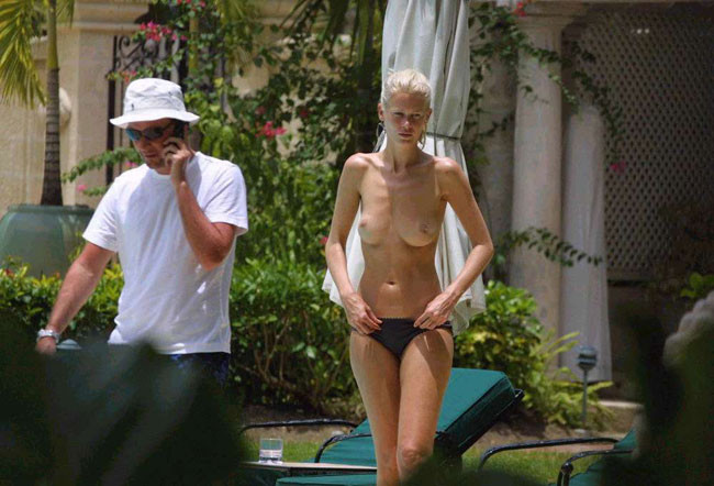 Celebrity blonde Claudia Shiffer great nude topless #75401684