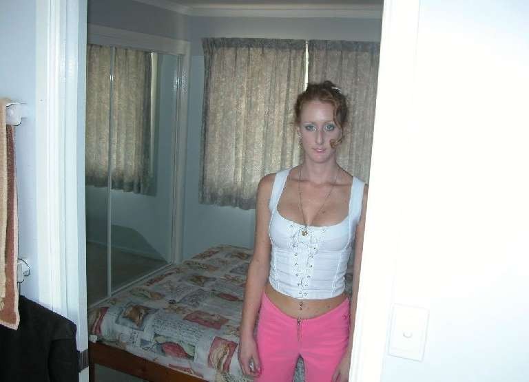 Sexy gf muestra su deliciosa raja
 #75729106