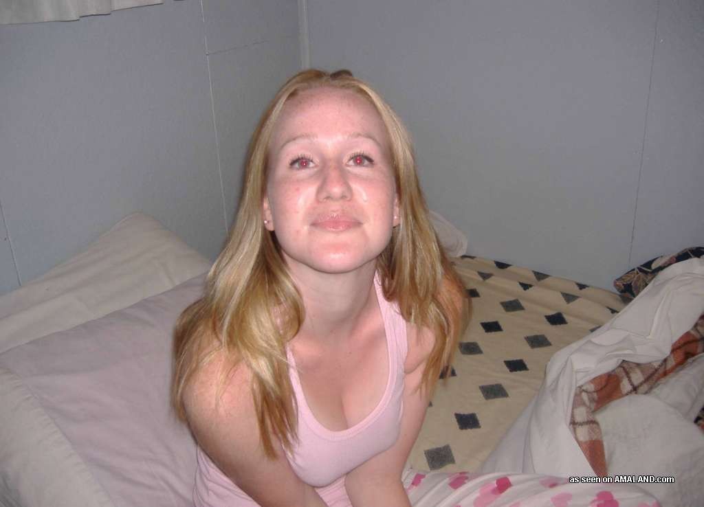 Amateur teen girlfriend sucks two cocks for facial #75879484