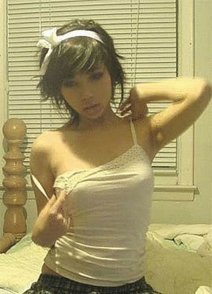Asian gfs are posing for the camera page 21 #68036024