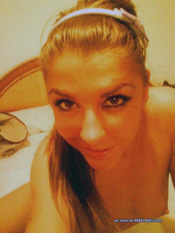 かわいい素人の女友達が裸を見せる
 #77074000