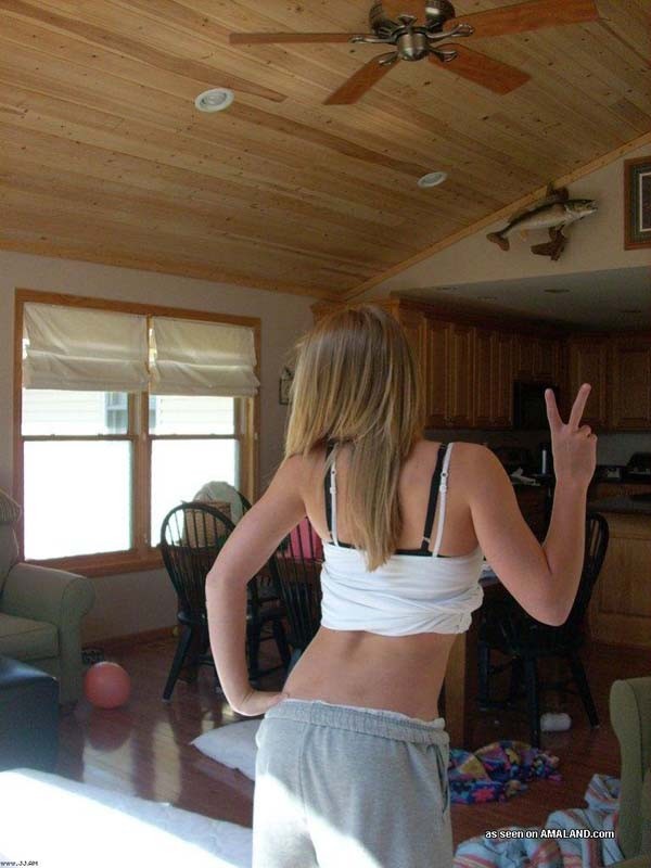 Collection of a cute amateur blondie's selfpics #71500787