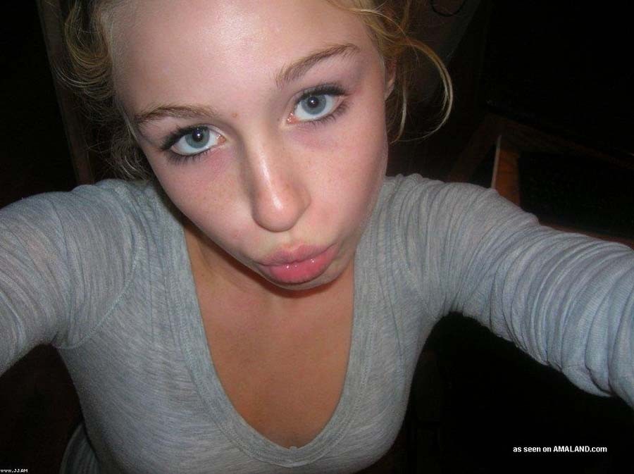 Collection of a cute amateur blondie's selfpics #71500803