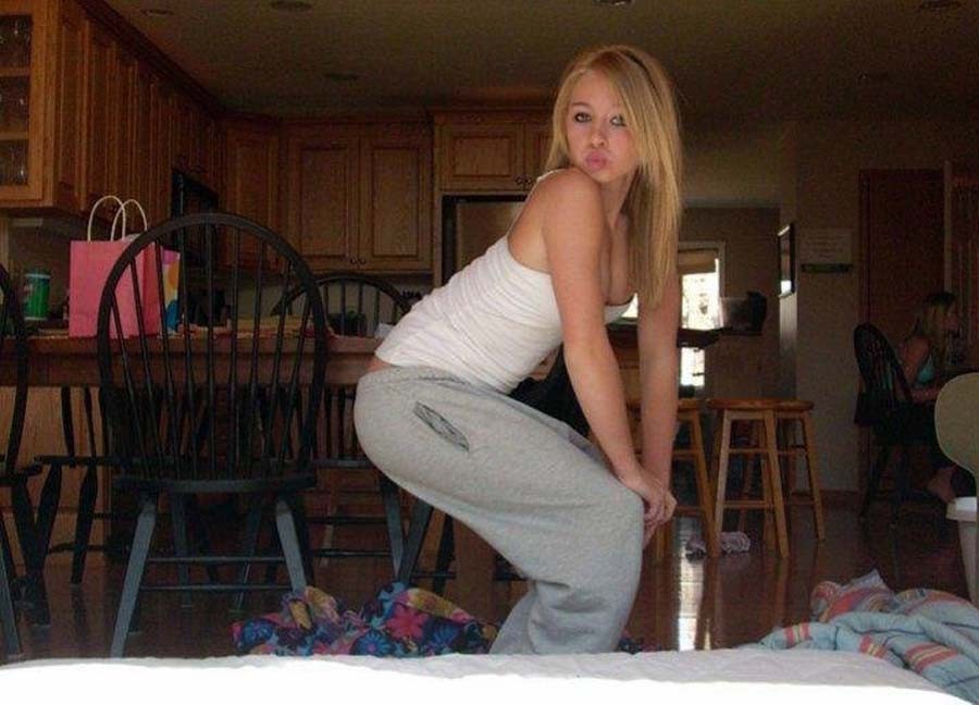 Collection of a cute amateur blondie's selfpics #71500834