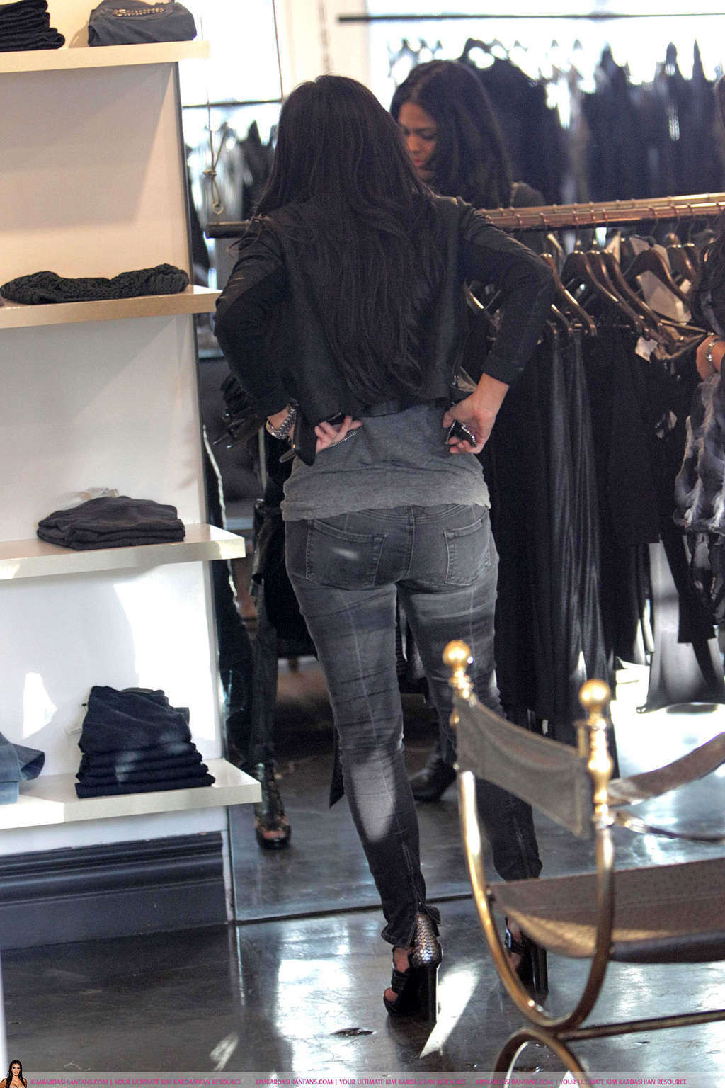 Kim Kardashian showing her fucking sexy ass in jeans on street #75356504