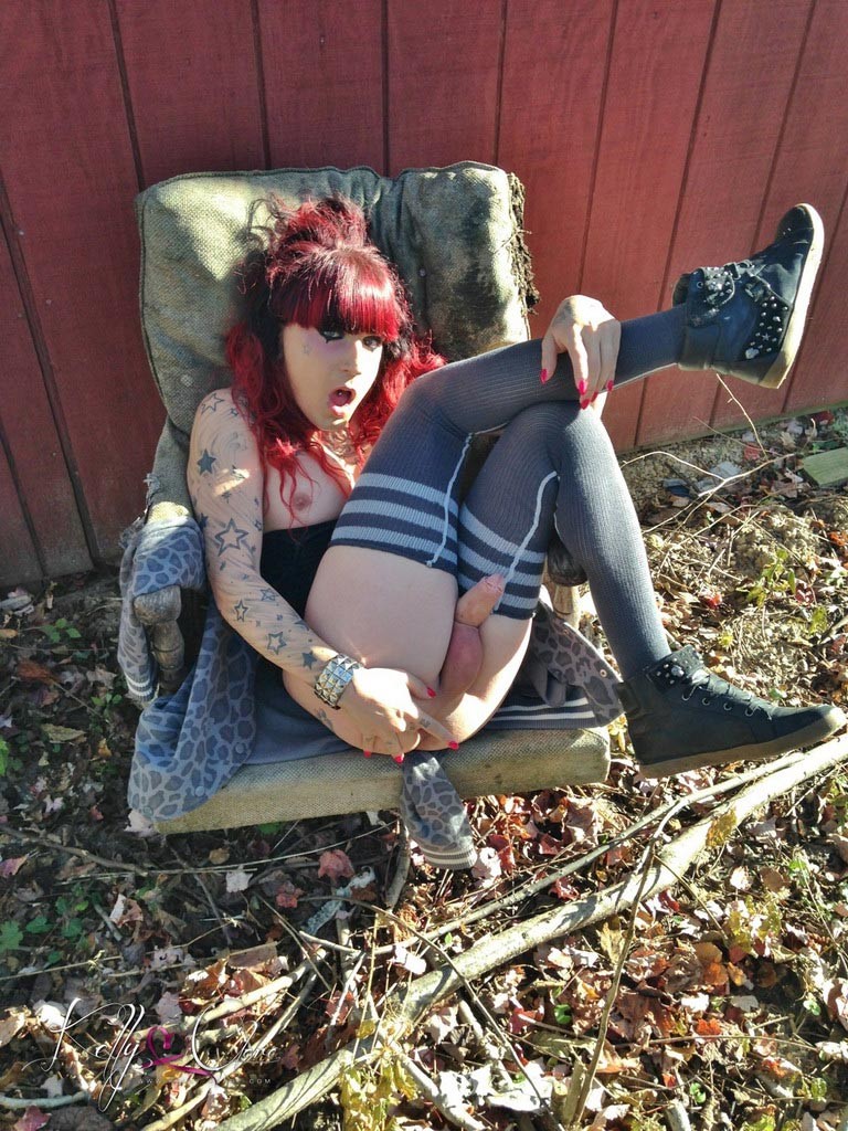 Transexual kelly clare en un granero abandonado
 #79171110