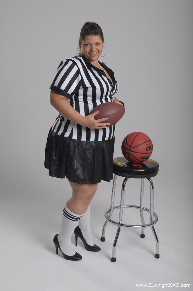 Huge Ass Bbw Jovey Posing As A Referee In Sacramento Porn Pictures Xxx Photos Sex Images 