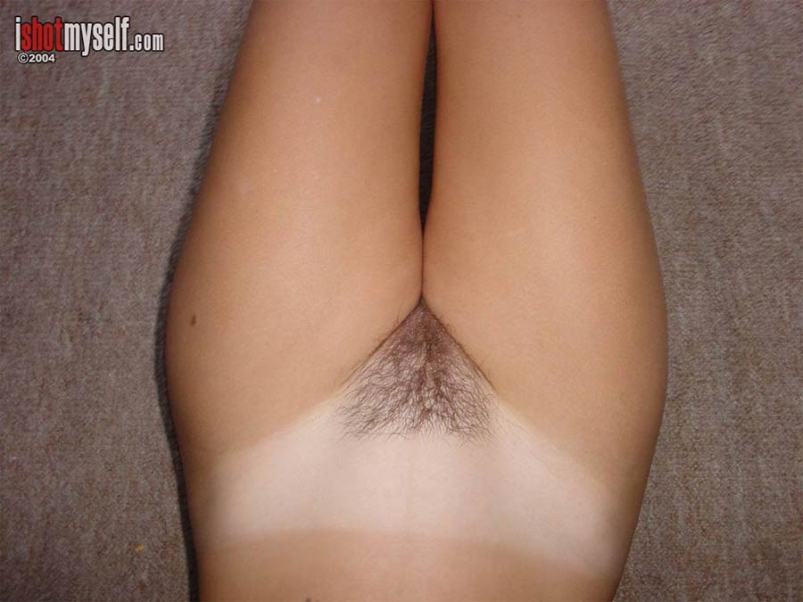 Teen vergaß, dass ihr Tampon-String zu sehen war
 #78962864