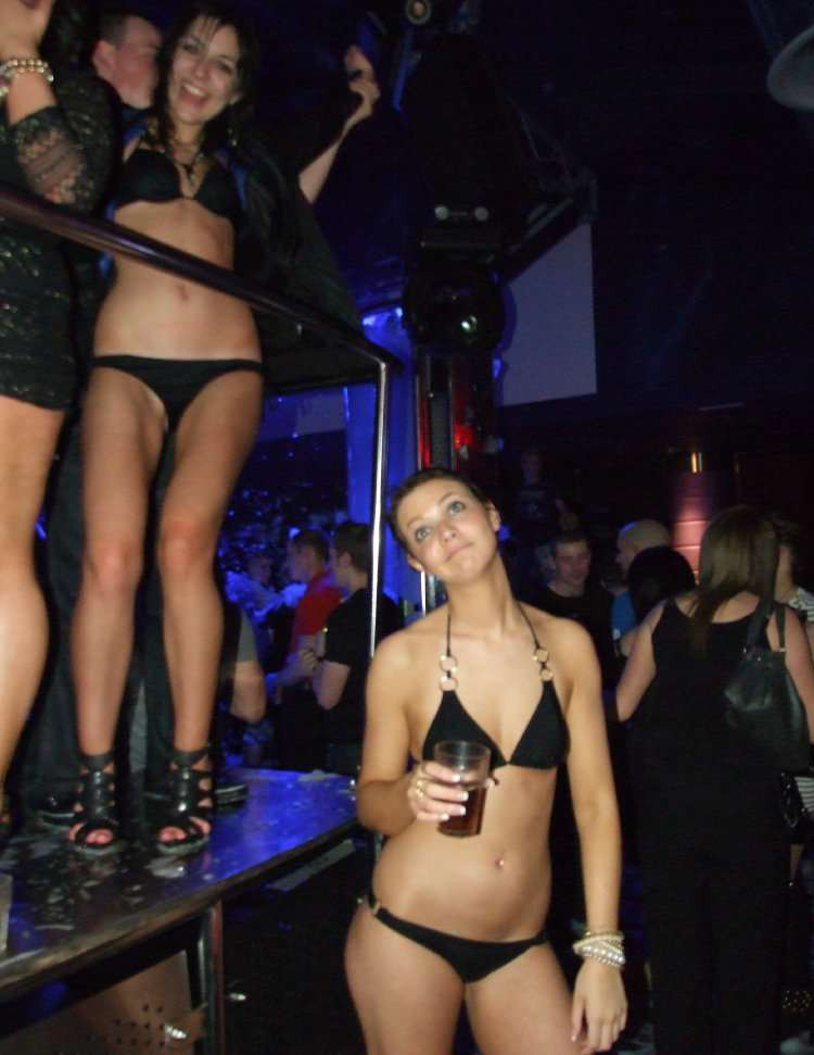 Drunk amateur girlfriends partying and flashing #76397765
