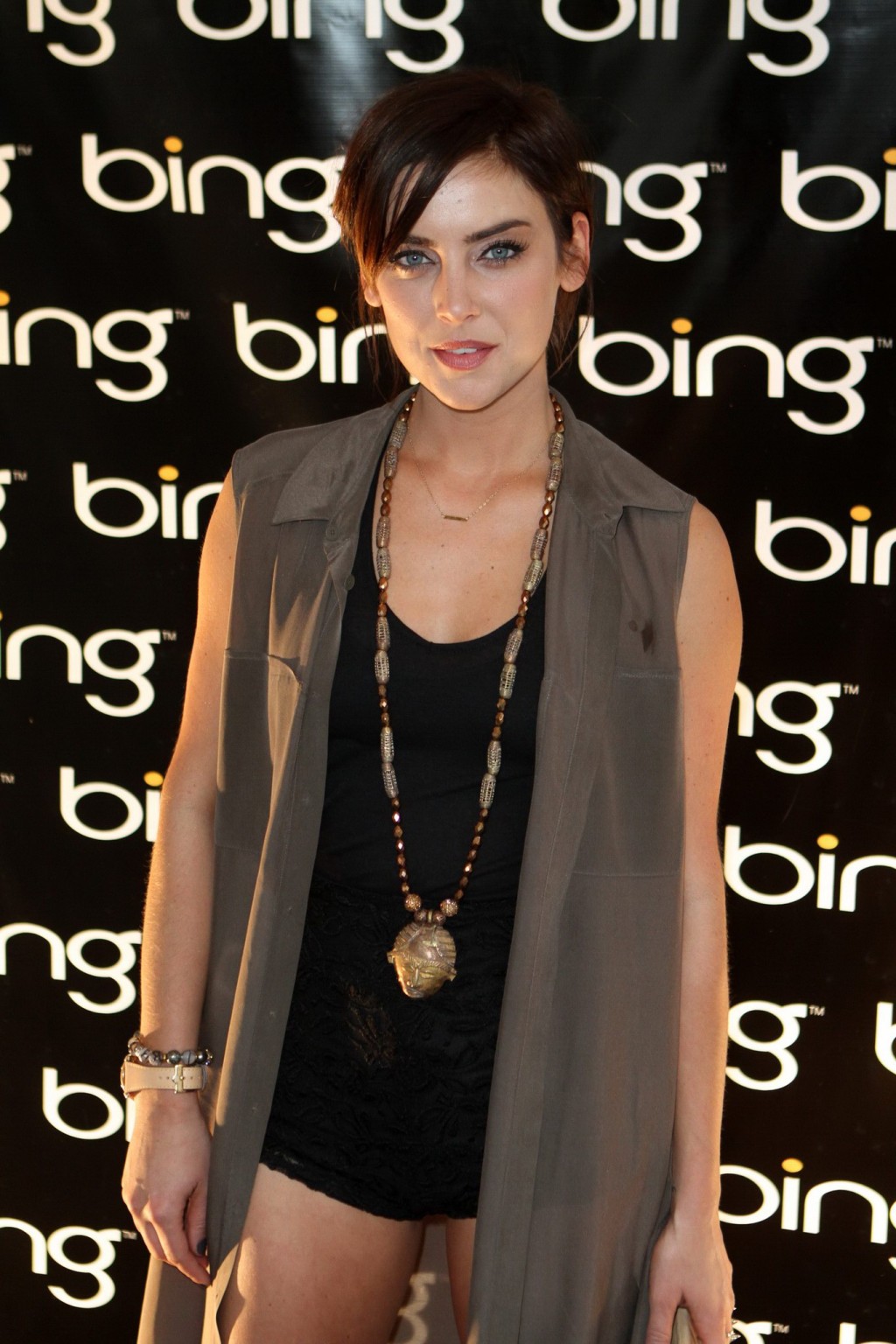 Jessica stroup indossa outfit slutty alla mostra art basel a miami
 #75280672