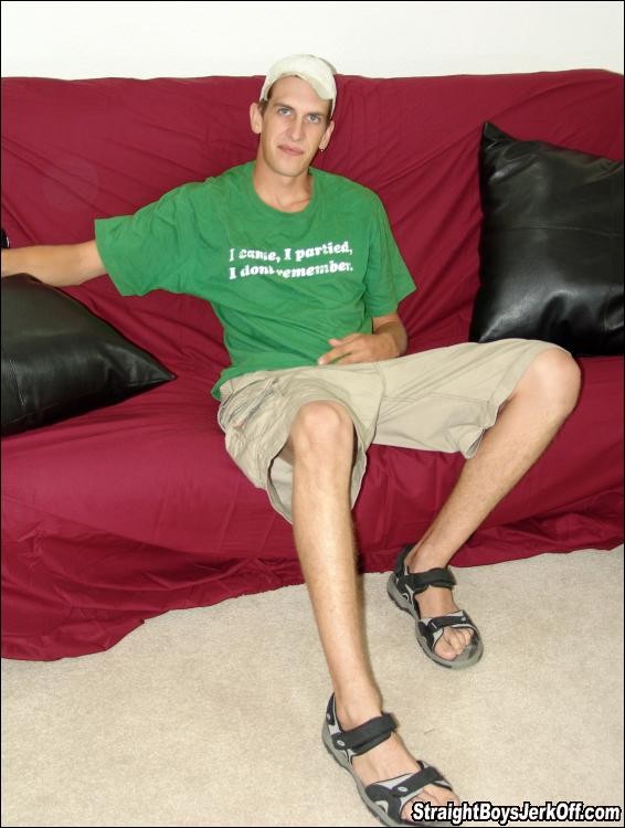 童貞チンポを自慰する変態男
 #76995252