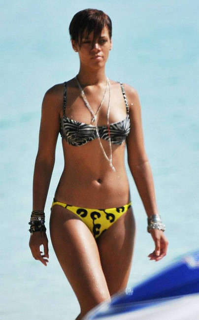 Celebrity ebony babe Rihanna see thru and paparazzi bikini #75405489