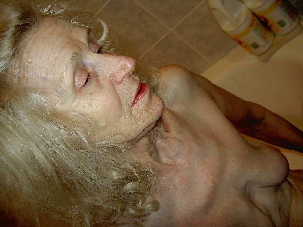 very skinny old amateur granny posing naked #67301353