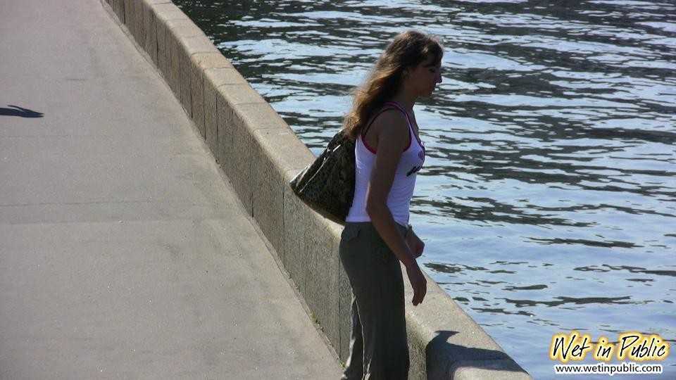 Girl wets her pants on a sightseeing tour and changes into a sexy dress #67462483