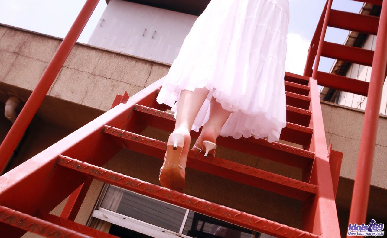 Rin hayakawa - hübsch asiatisch teen Modelle Kleid zeigt Arsch
 #69851460