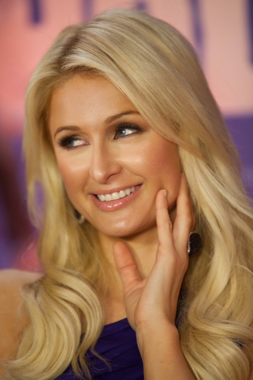 Paris Hilton est superbe au studio Young Hollywood.
 #75303740