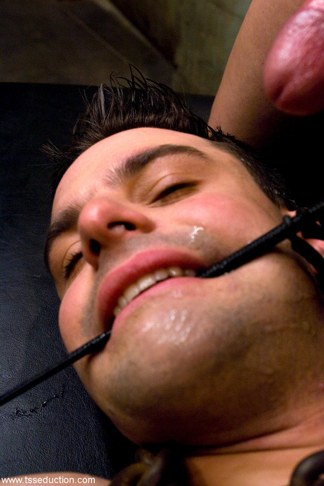 Crop wielding Mistress Jesse dominates slave #79248679