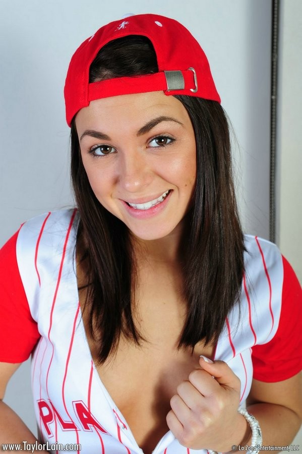 Gorgeous petite eighteen year old toys pussy in baseball uniform #78393620