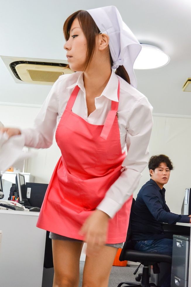 Japanese Chihiro Akino enjoys hard sex act at work #70811659