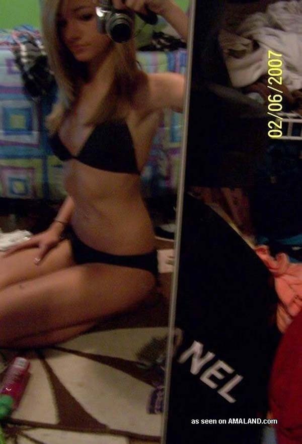 Picture gallery of amateur sexy teen Alisha camwhoring #75706935