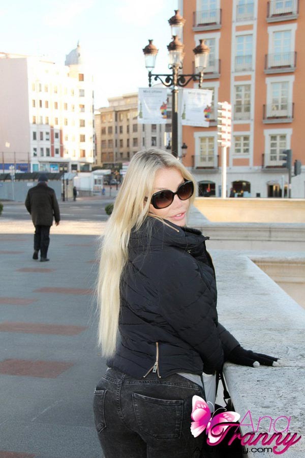 The Great Ana Mancini Touring Europe #79169839