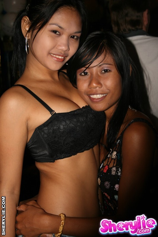 Asian Sherylie have fun with friends in club #69984129
