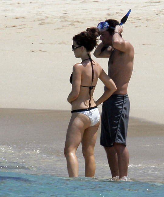 Kate Beckinsale caught in bikini snorkeling #75379998