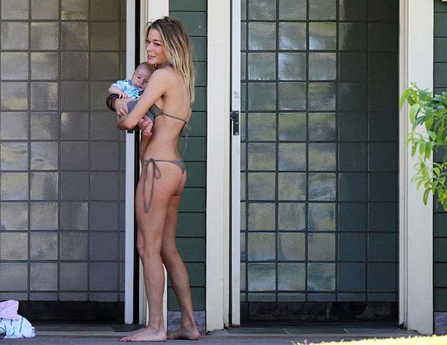 Leann Rimes exposing sexy body and hot ass in bikini on pool #75276899