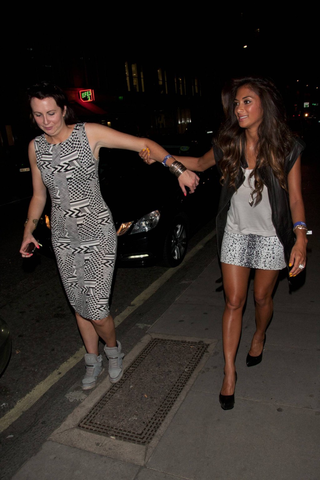 Nicole scherzinger im upskirt bei der o2s 4g network launch in london
 #75219932