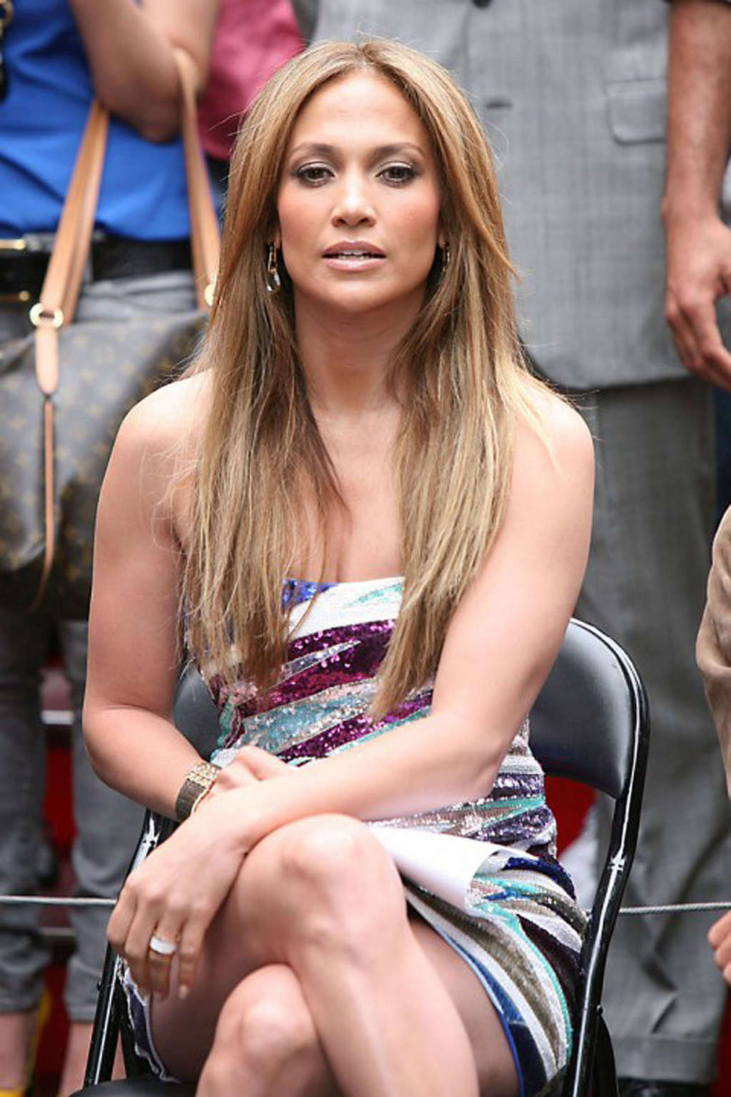 Jennifer Lopez very sexy upskirt photos and sexy legs in evening skirt #75345254