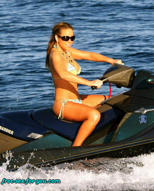 Mariah Carey posing in skimpy bikini on yacht paprazzi pix #75432219