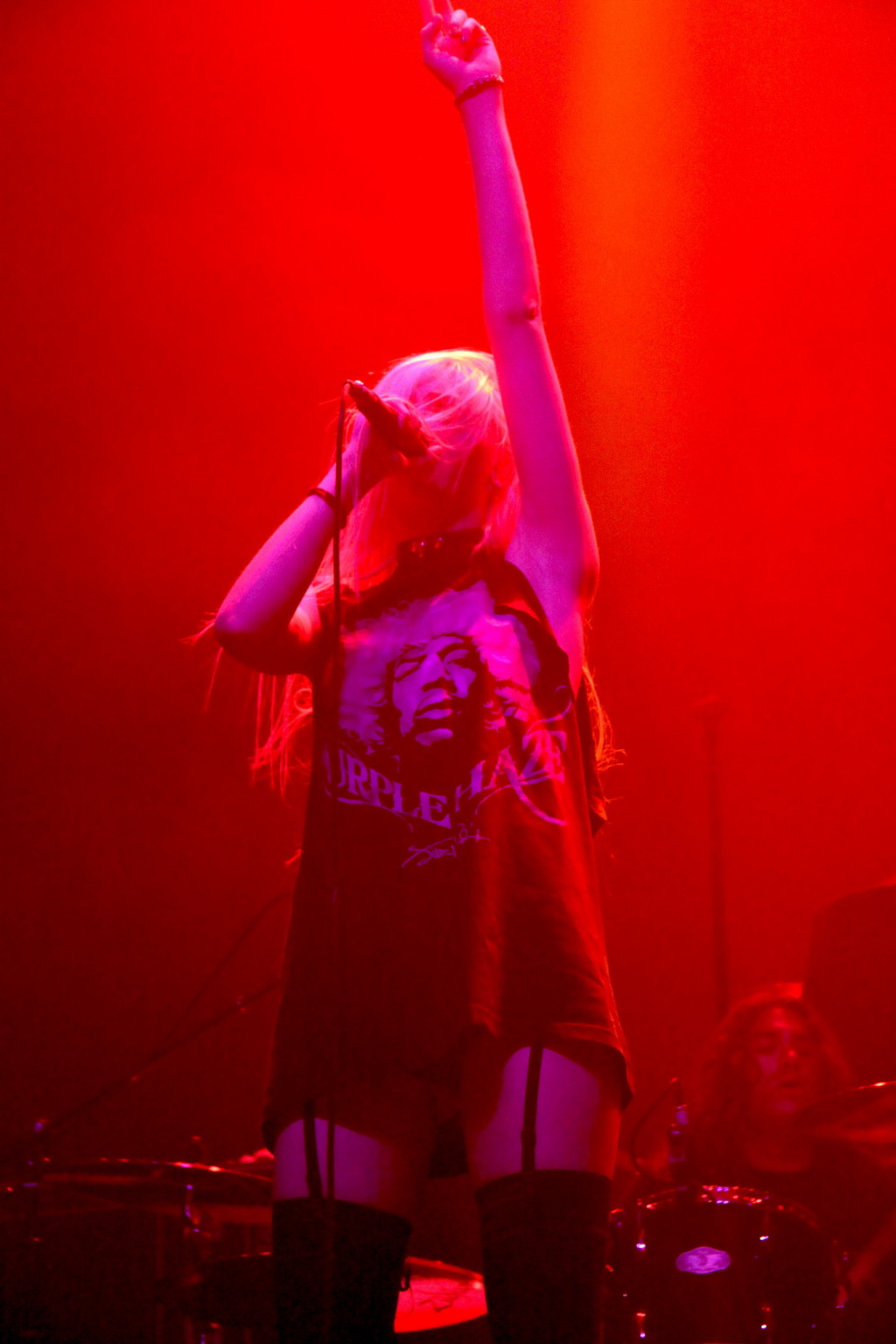 Taylor Momsen che mostra le sue mutandine sul palco a Montreal
 #75284249