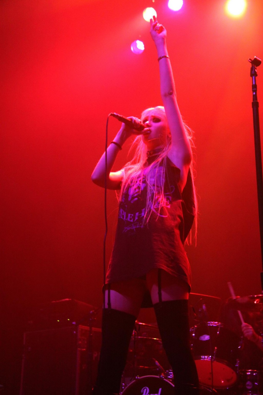 Taylor Momsen flashing her panties on stage in Montreal #75284257