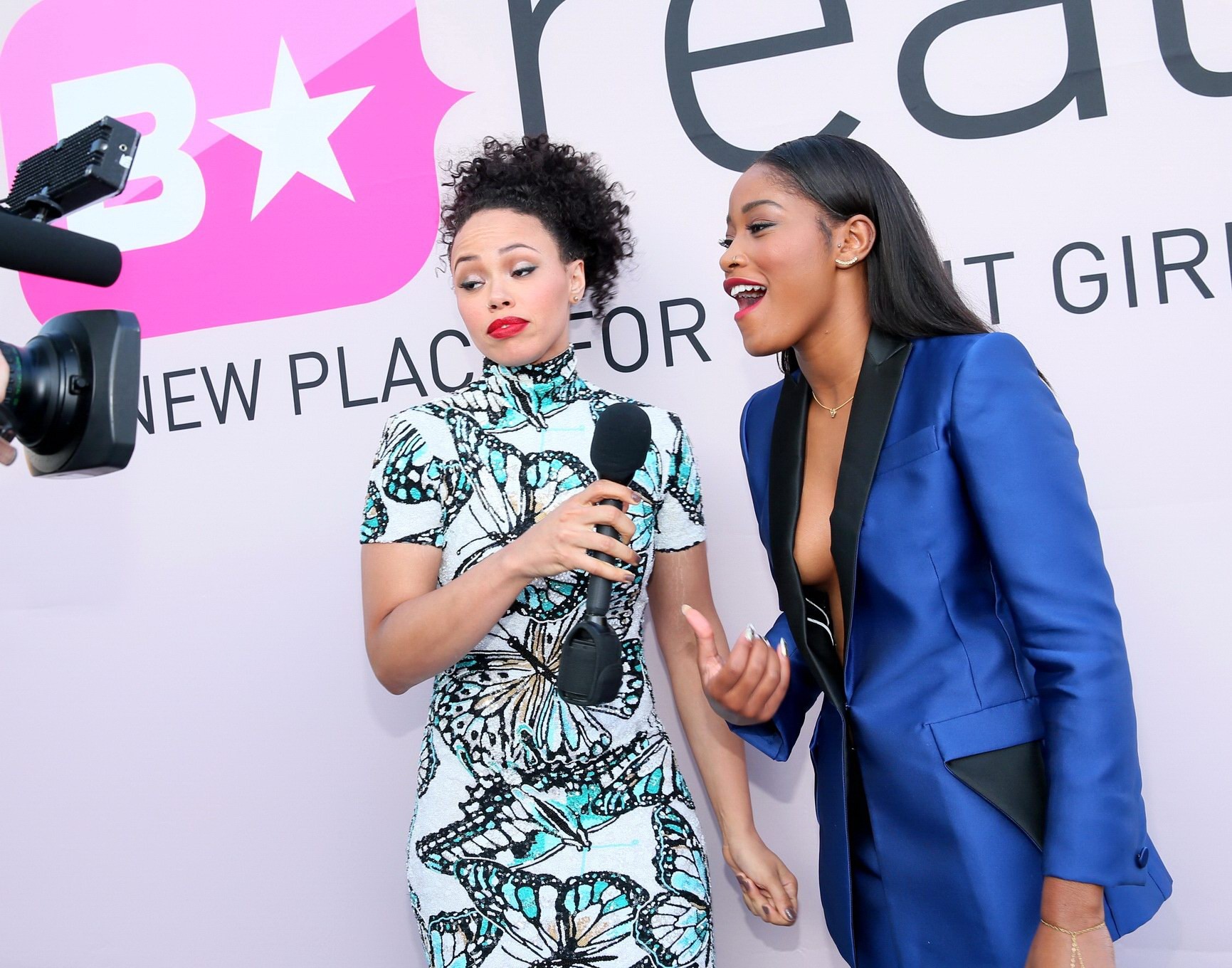 Keke palmer braless trägt eine weit geöffnete Jacke bei debra lees bet awards predinne
 #75192512