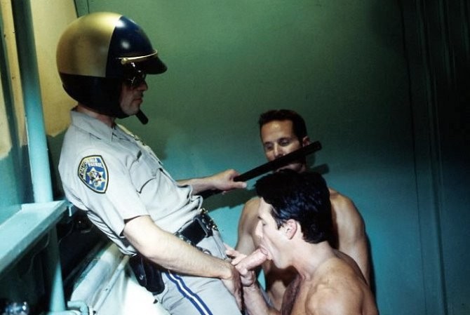 Curious cop getting sucked by two muscle dudes in a toilet #76964294