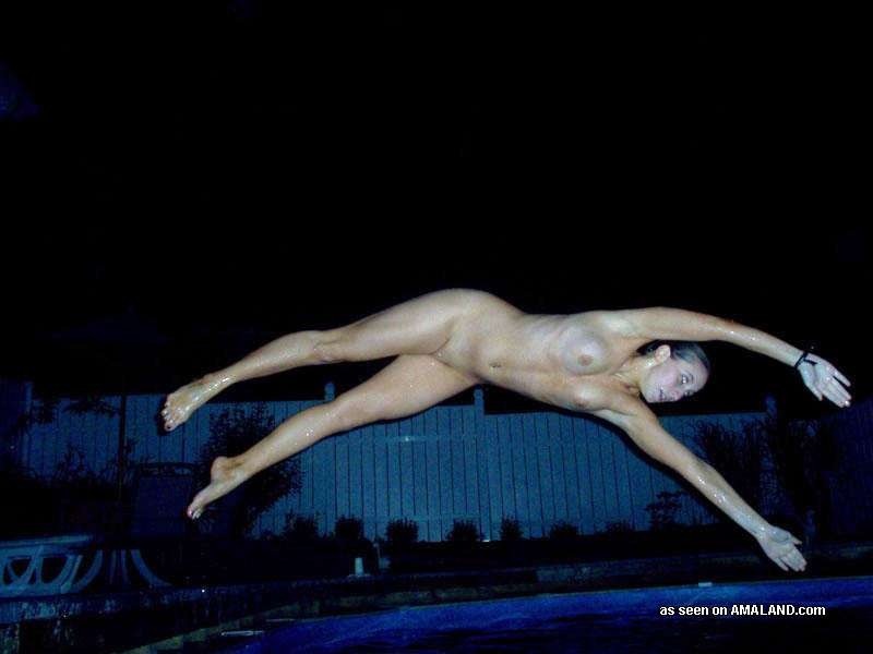 Drunk amateur teen girlfriends party naked in pool #79437928