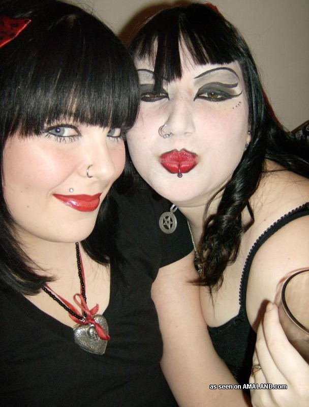 Alternative teen emo girlfriends pose for camera in homemade pix #79427213