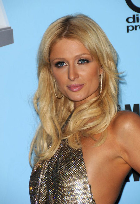 Celebrity babe Paris Hilton amazing ass in upskirt pictures #75404377