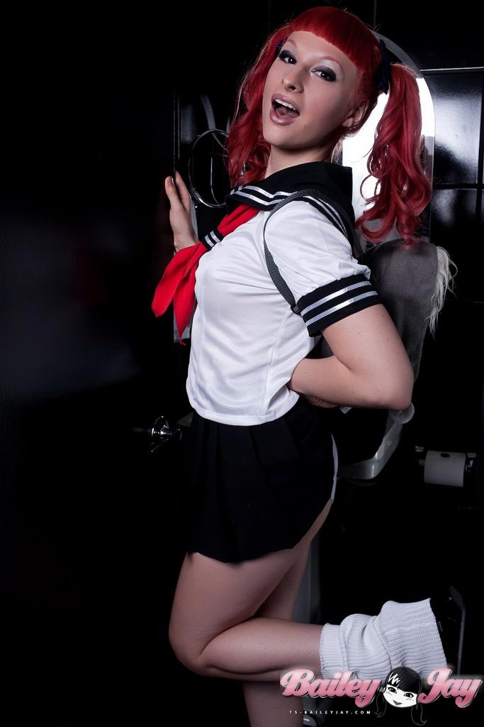 Transe bailey jay in ein japanisch schulmädchen uniform
 #79199408