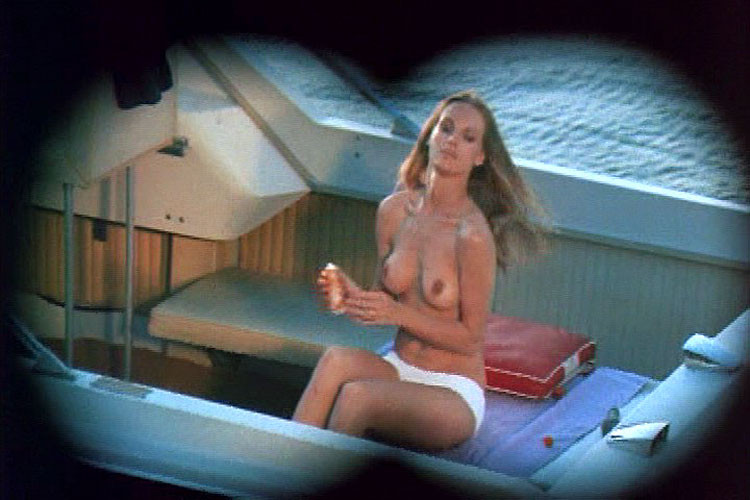 Angel tompkins exponiendo sus bonitas tetas grandes y su culo en unas tapas de película desnuda
 #75384383