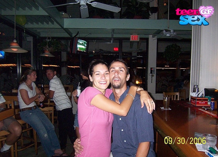 Explorando el agujero del coño de mi novia con los dedos
 #68114594