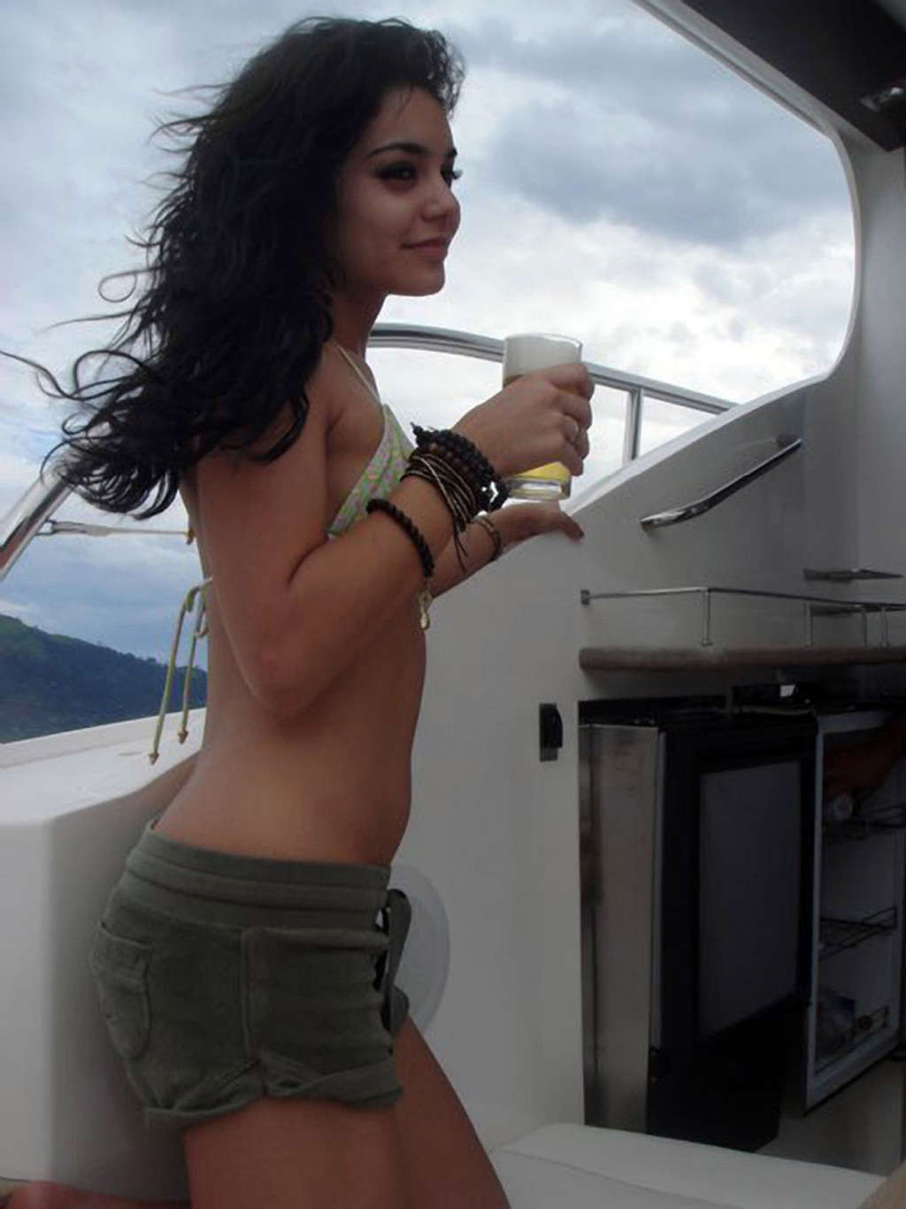 Vanessa Hudgens in personal Twitter pictures and nude #75348866