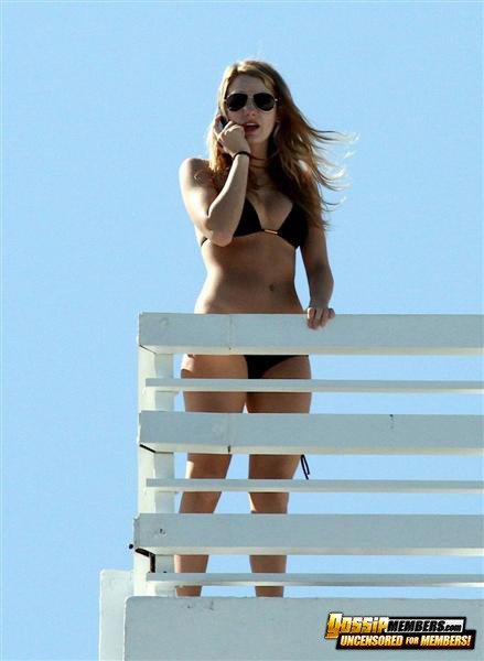 Blake Lively posing sexy and slutty in glamorous and paparazzi photos #75165643